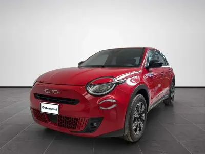 Nuova Fiat 600 Pop 101 CV (74 kW) 2026 Rosso passione SUV