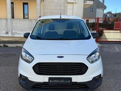 Usata Ford Transit Courier Trend 75 CV (55 kW) 2021 Bianco Furgone