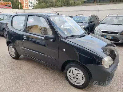 Begagnad Fiat Seicento 39 HK (28 kW) 1999 Svart Halvkombi