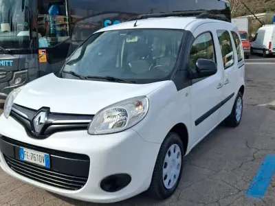 Usata Renault Kangoo 75 CV (55 kW) 2016 Monovolume