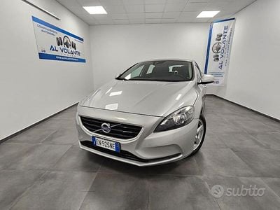 Usata Volvo V40 Momentum 150 CV (110 kW) 2013 Grigio Berlina