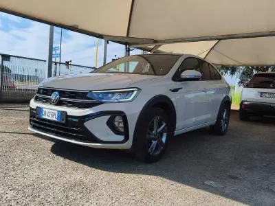 Usata VW Taigo R-line 110 CV (80 kW) 2023 Beige SUV