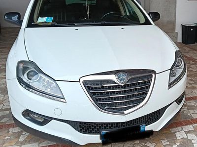 Usata Lancia Delta 2012 Bianco Utilitaria
