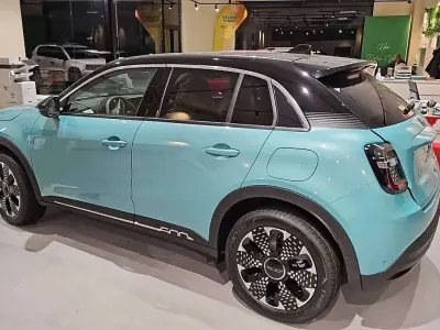 Usata Fiat 600 La Prima 136 CV (100 kW) 2025 Verde SUV