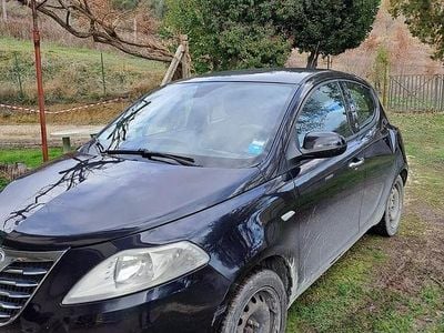 Usata Lancia Ypsilon 69 CV (50 kW) 2011 Nero Utilitaria