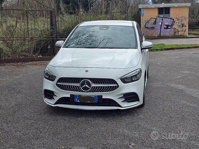 Usata Mercedes B200 AMG Line Premium Plus 2019 Bianco Monovolume
