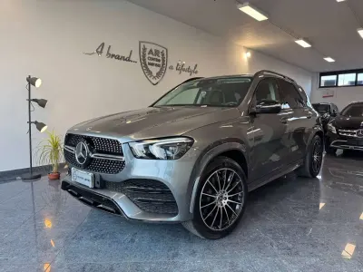Usata Mercedes GLE300 Premium 245 CV (180 kW) 2021 Grigio selenite SUV