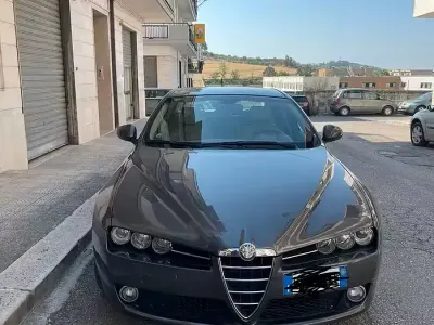 Usata Alfa Romeo 159 150 CV (110 kW) 2008 Grigio Berlina