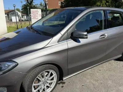 Usata Mercedes B200 Premium 136 CV (100 kW) 2016 Utilitaria