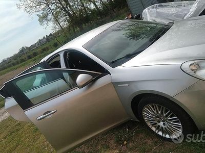 Usata Alfa Romeo Giulietta 170 CV (125 kW) 2011 Grigio Utilitaria