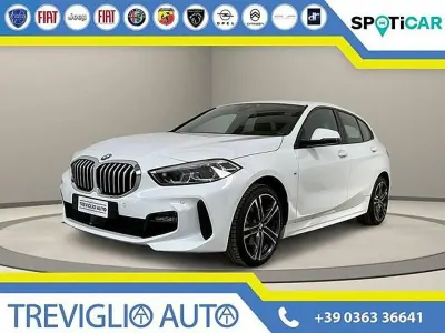 Usata BMW 118 M Sport 136 CV (100 kW) 2024 Bianco / pastello Utilitaria