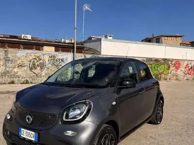 Usata Smart ForFour Passion 71 CV (52 kW) 2019 Utilitaria