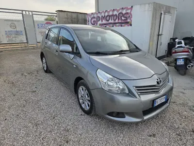 Usata Toyota Verso Sol 126 CV (92 kW) 2011 Monovolume