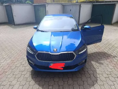 Usata Skoda Fabia 80 CV (58 kW) 2024 Blu/azzurro Utilitaria