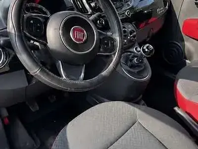 Begagnad Fiat 500 Pop 95 HK (69 kW) 2016 Svart Halvkombi