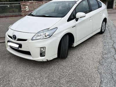 Usata Toyota Prius 99 CV (72 kW) 2010 Bianco Berlina