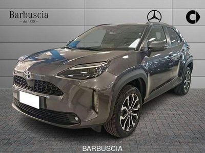 Usata Toyota Yaris Cross Active 116 CV (85 kW) 2022 Grigio SUV
