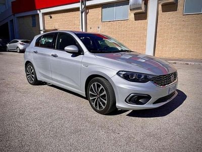 Usata Fiat Tipo Lounge 95 CV (69 kW) 2018 Grigio Berlina