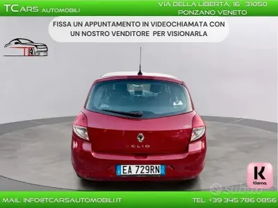 Usado Renault Clio II 75 CV (55 kW) 2010 Rojo Berlina