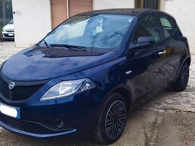 Usata Lancia Ypsilon S 69 CV (50 kW) 2022 Blu Utilitaria
