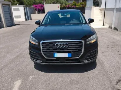 Usata Audi Q2 Business 116 CV (85 kW) 2017 Nero SUV