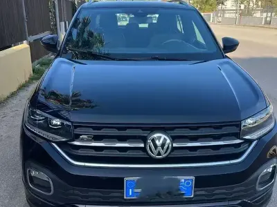 Usado VW T-Cross R-line 115 CV (84 kW) 2019 Negro SUV