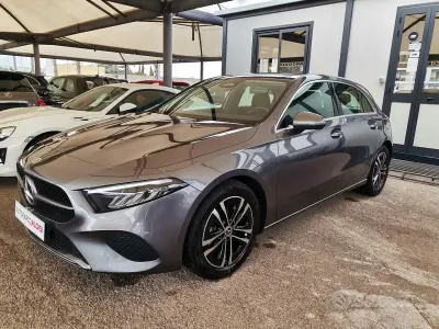 Usata Mercedes A180 Business 136 CV (100 kW) 2024 Grigio Berlina