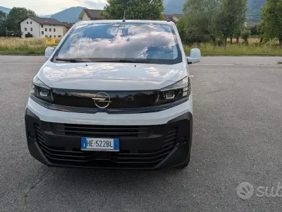 Usata Opel Vivaro 150 CV (110 kW) 2019 Bianco Monovolume