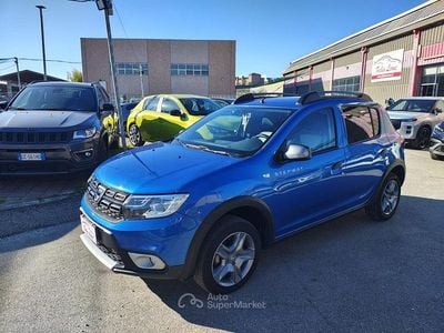 Begagnad Dacia Sandero Comfort 90 HK (66 kW) 2019 Blå Sedan