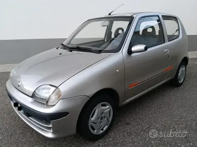 Usata Fiat 600 54 CV (39 kW) 2002 Berlina