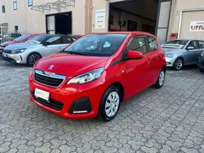 Usata Peugeot 108 Active 72 CV (52 kW) 2019 Rosso Utilitaria