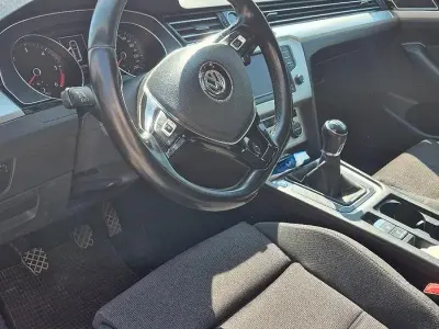Usata VW Passat 150 CV (110 kW) 2016 Nero Station wagon