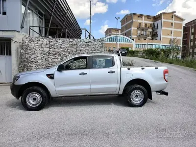 Usata Ford Ranger 150 CV (110 kW) 2014 Grigio Pick-up