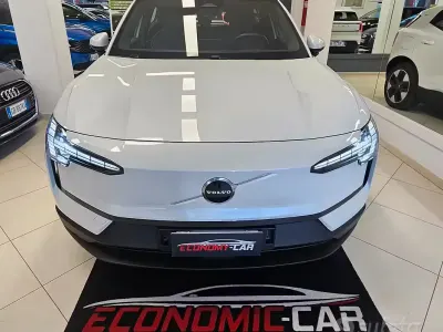 Usata Volvo EX30 Core 75 kW (102 CV) 2024 Bianco SUV