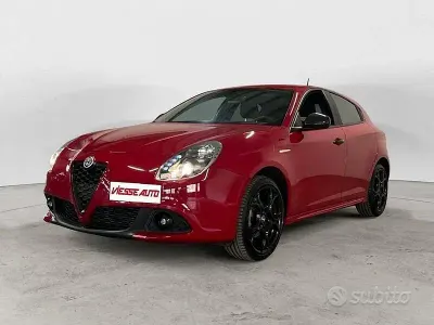Usata Alfa Romeo Giulietta Sprint 120 CV (88 kW) 2020 Rosso Utilitaria