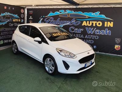 Usata Ford Fiesta Vignale 120 CV (88 kW) 2018 Bianco Utilitaria