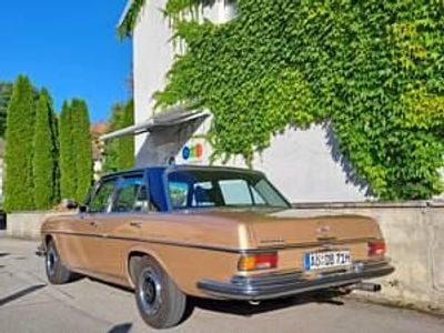 Begagnad Mercedes 280 SE 160 HK (117 kW) 1971 Guld Sedan