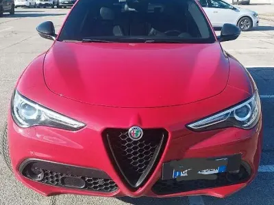 Usata Alfa Romeo Stelvio Veloce 209 CV (153 kW) 2022 Rosso SUV