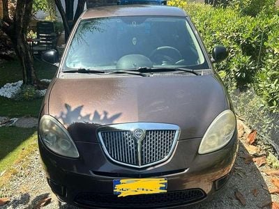 Lancia Ypsilon
