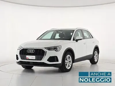 Usata Audi Q3 Business 150 CV (110 kW) 2023 Bianco arkona SUV