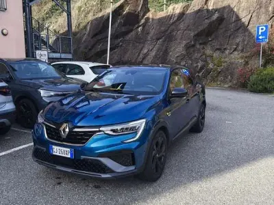 Usata Renault Arkana R.S. 158 CV (116 kW) 2022 Blu/azzurro SUV