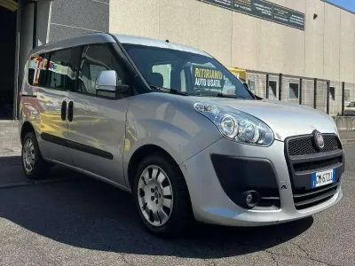 Usata Fiat Doblò Emotion 135 CV (99 kW) 2011 Grigio Monovolume