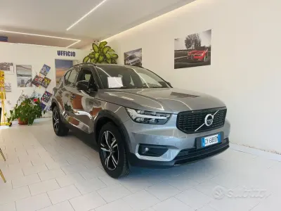 Usata Volvo XC40 R-Design 150 CV (110 kW) 2018 Grigio SUV