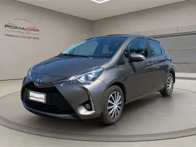 Usata Toyota Yaris 73 CV (53 kW) 2018 Grigio Utilitaria