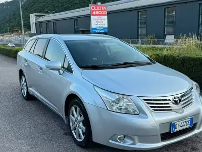 Usata Toyota Avensis