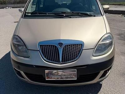 Usata Lancia Musa 69 CV (50 kW) 2005 Giallo Monovolume