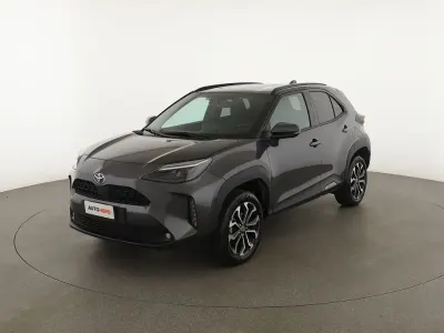 Usata Toyota Yaris Trend 116 CV (85 kW) 2024 Grigio Utilitaria