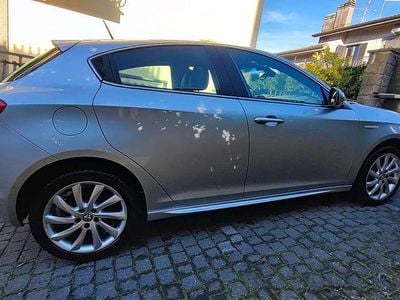 Usata Alfa Romeo Giulietta Distinctive 170 CV (125 kW) 2010 Argento Utilitaria