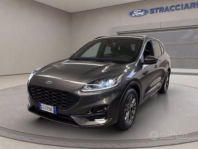 Usata Ford Kuga ST-Line 120 CV (88 kW) 2024 Grigio metallizzato SUV