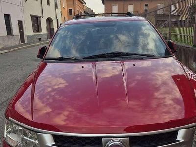 Usata Fiat Freemont 140 CV (102 kW) 2012 Rosso SUV